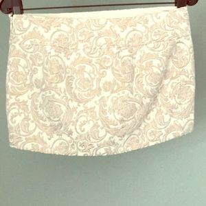 A&F mini skirt embroidered cream gold size 0 25